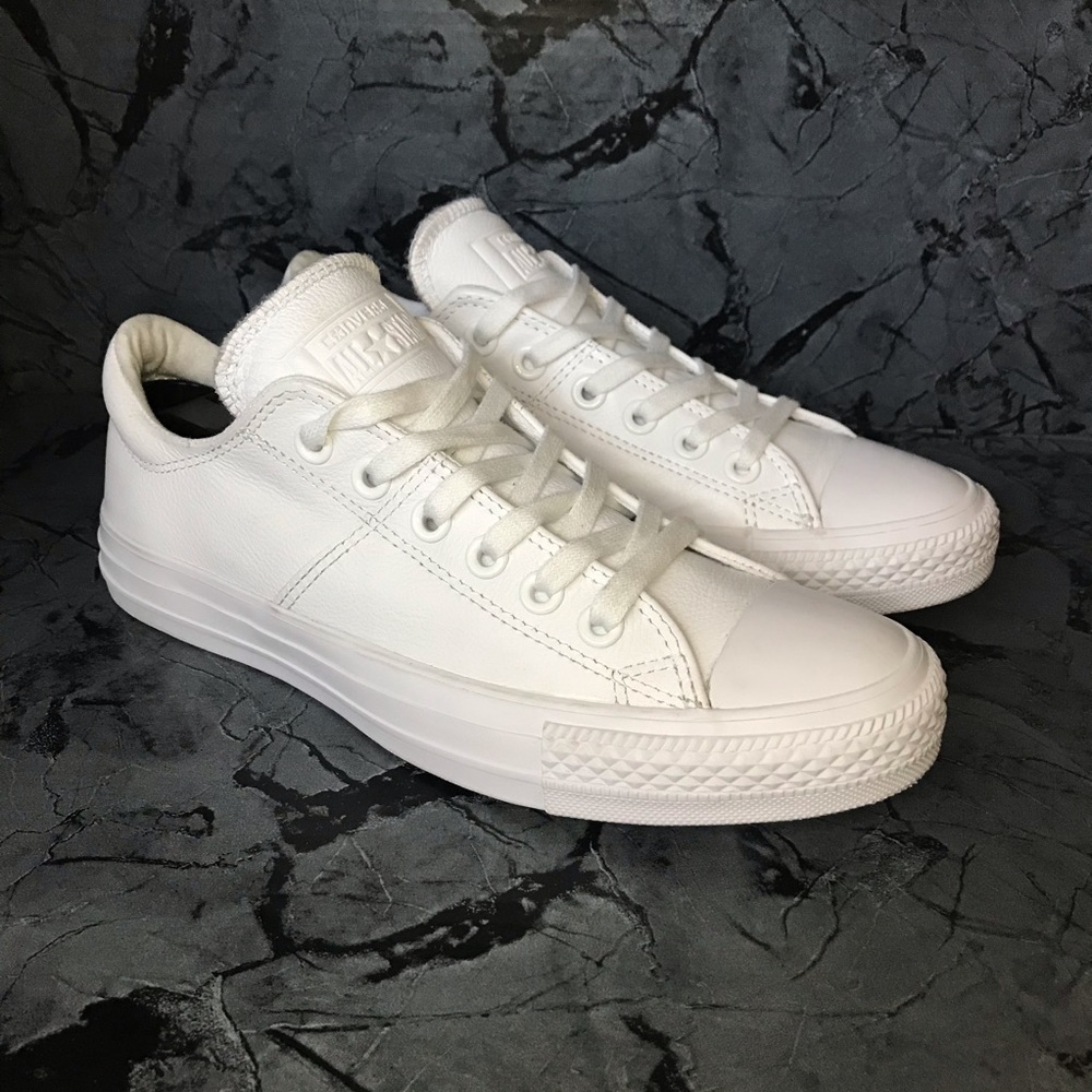Chuck Taylor - All Star Leather